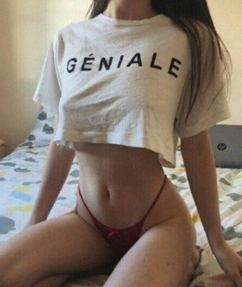 шатенка ИННОЧКА с 3 размером груди сделает качественно групповой секс и примет у себя в Район - Центр