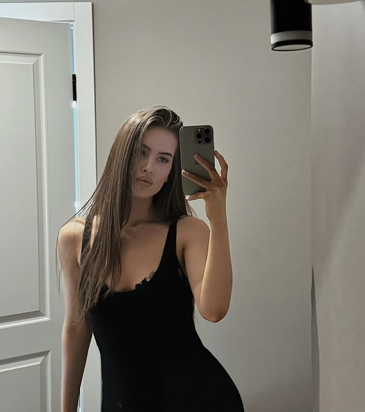 Шлюха Маша с 2 размером груди подарит страпон и позовет в гости в Район - Юго-Запад