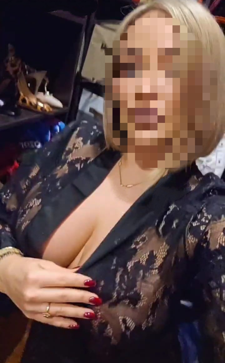 Массажистка Марина 34 лет сделает профессионально расслабляющий массаж и позовет в гости